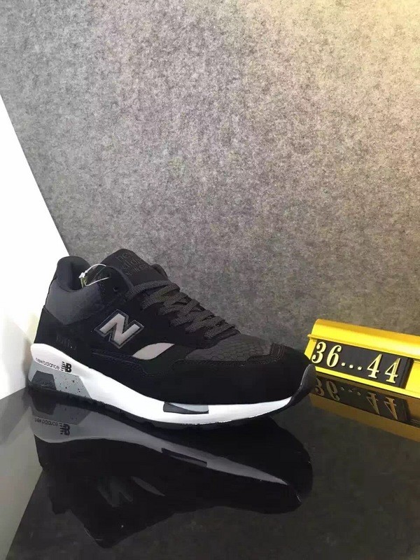 new balance m1500 noir et blanc